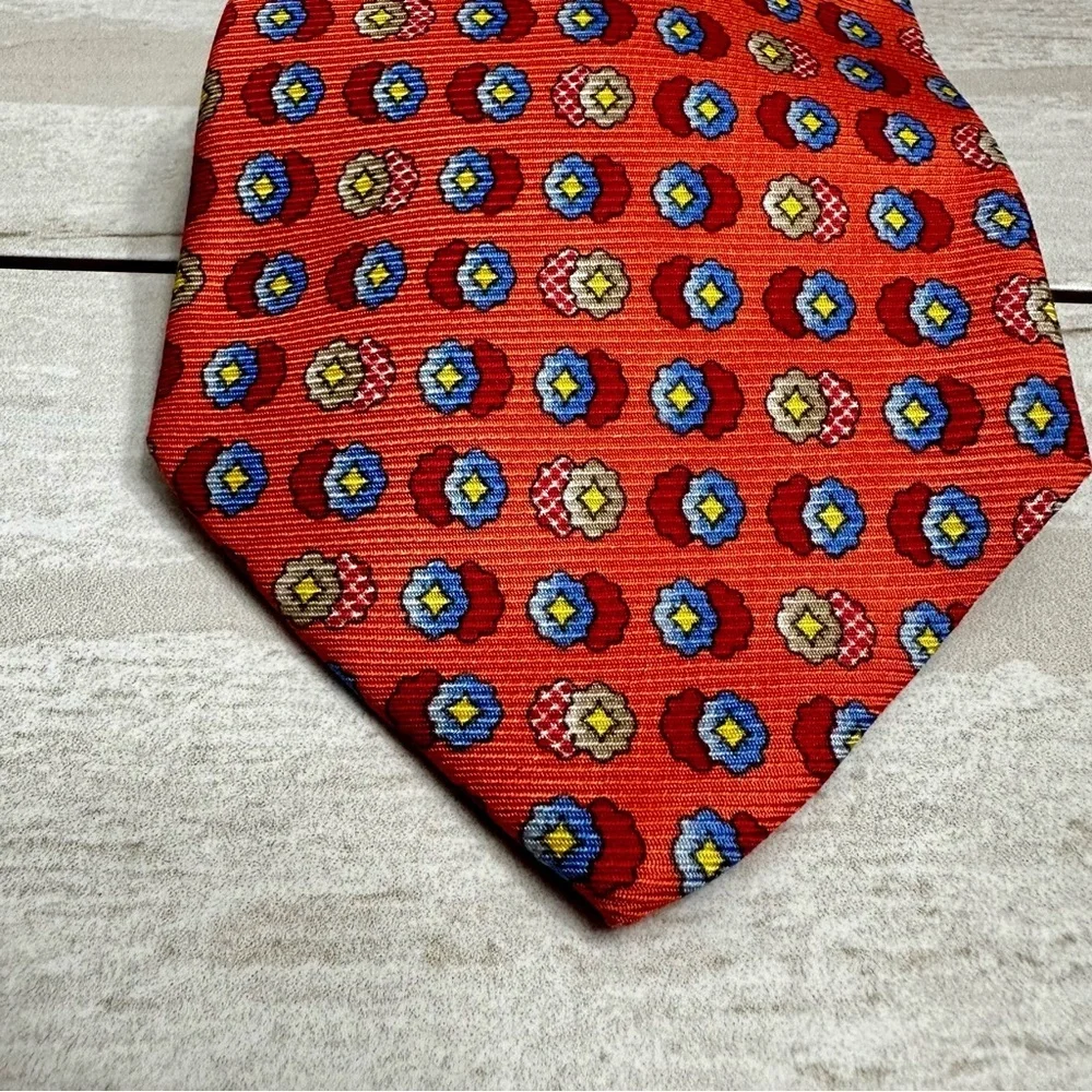 Courreges Paris Mens Peach 100% Silk Tie Floral Motif Work Wear Office Dapper